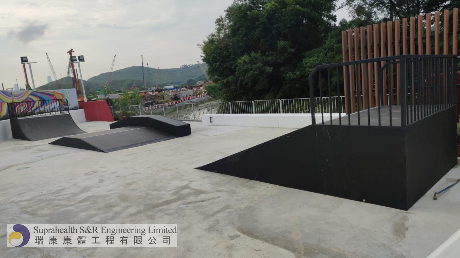 Mini-Skateboard Park_0