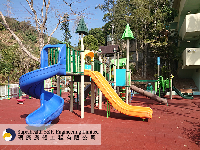 PLAYCRAFT SYSTEMS	(Play Equipment)_2